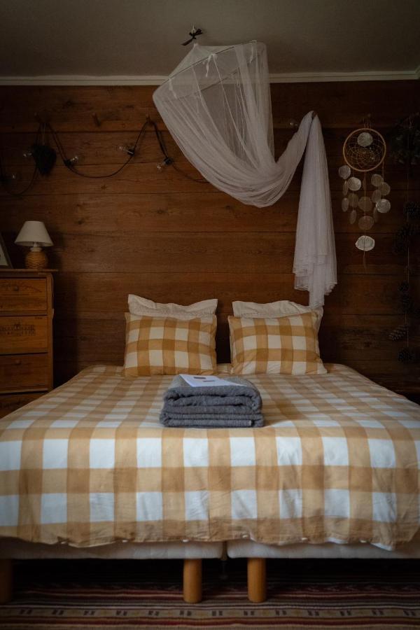 La Maison Rouge De Slaetten Bed And Breakfast Vilshult Exterior photo
